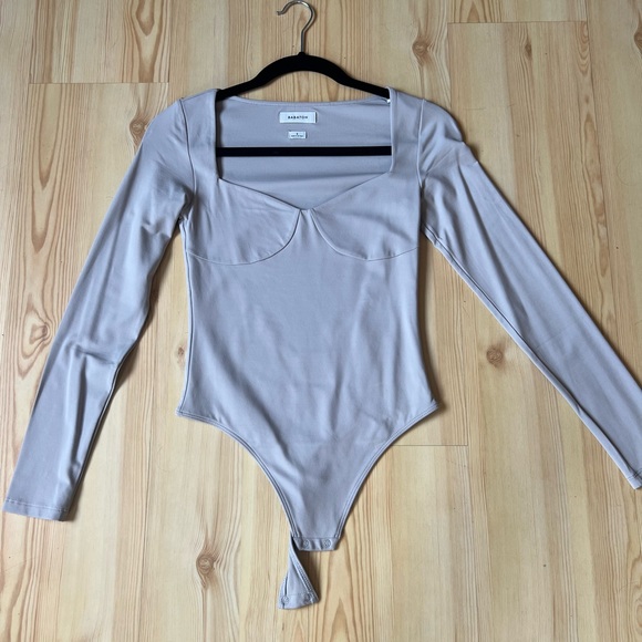 Aritzia Body suit - Picture 1 of 2